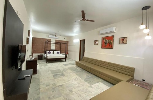 Kalol Hotel | Casa Blanca - A Boutique Resort