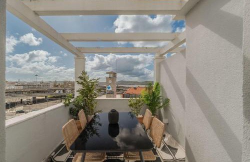 Alges Apartment | Casa Boma Lisboa - Sea View Apartment With Private Sunny Terrace - Alges I