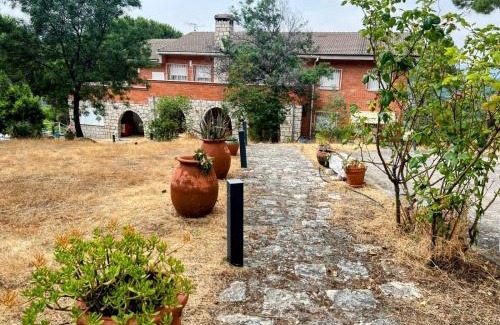 Cadalso de los Vidrios House | Casa Cadalso, Mirador de Gredos, Madrid