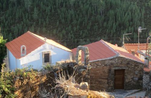 Gois House | Casa Capela - Casas do Sinhel