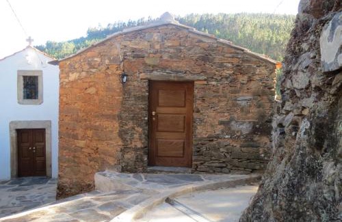 Gois House | Casa Capela - Casas do Sinhel