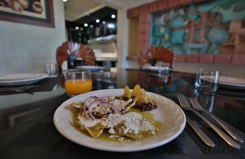 La Condesa House | Casa con alberca con vistas a la bahia