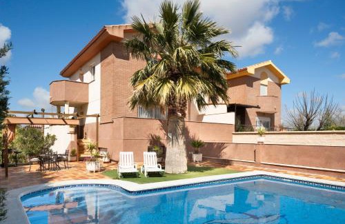 La Guardia de Jaen House | Casa con piscina privada de agua salada