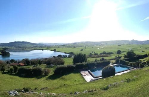 Bareyo Villa | Casa con piscina en Ajo - Las Arrañadas