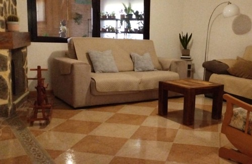 Valdemaqueda House | Casa con Vista a la Montaña Ideal Para Descansar, Pasear por el Campo, río Cerca