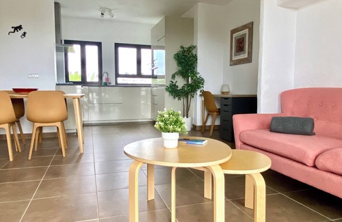 Los Pocillos Apartment | Casa Coral with sea views & AC