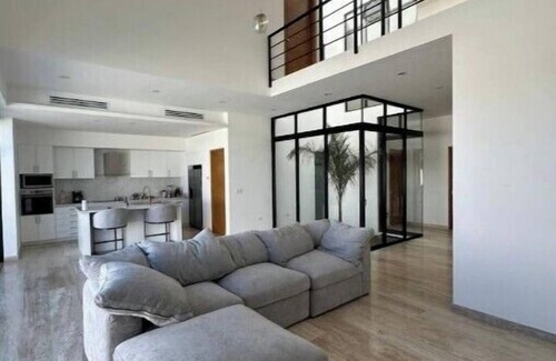 La Paz House | Casa Cortez - Four-Bedroom Luxury Villan