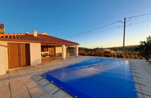 Almaceda House | Casa da Rua Antiga