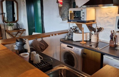 Angra do Heroismo House | Casa da Serreta 17 by PontaNegraAzores