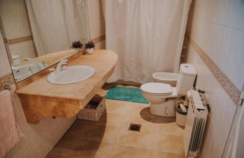 Vistalba Villa | Casa de Campo:4 Habitaciones con piscina y quincho