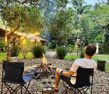 Alto Gasparinho House | Casa de campo com cachoeira no quintal