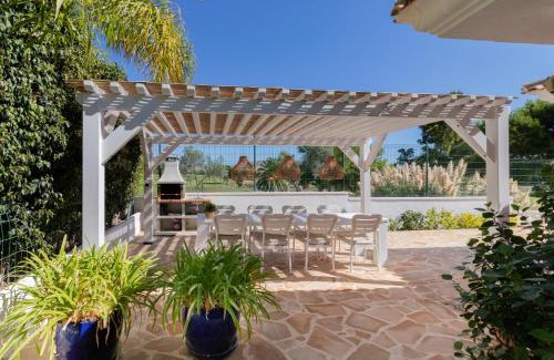 Hoya de los Patos Villa | Casa de Familia