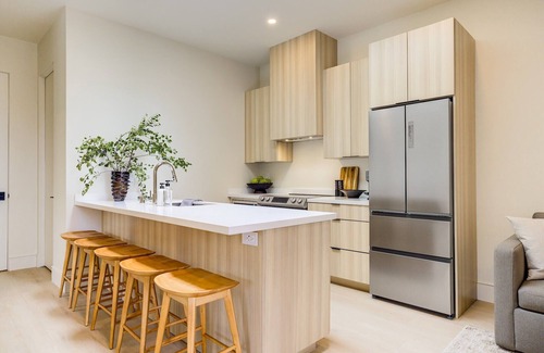 Santa Barbara Apartment | Casa De La Vina Unit 12 - Boutique Apartment