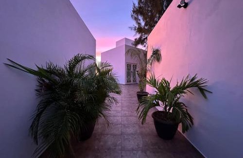 Balcones de Loma Linda House | Casa de Playa frente al Malecón