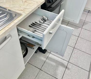 Lazaro Cardenas House | Casa del Almendro