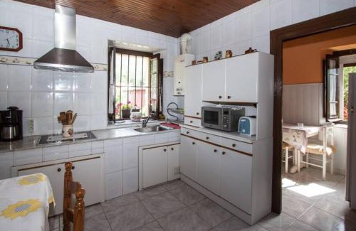 El Cueto House | Casa del Cuetu. Traditional village house in Asturias