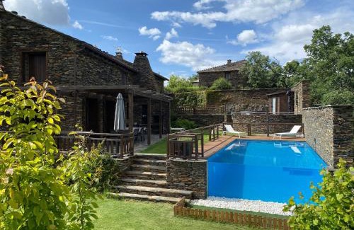 Majaelrayo Ski Chalet | Casa del Ocejón