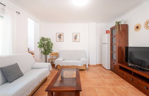 Navarres House | Casa del Prado: Enjoy in a privileged location