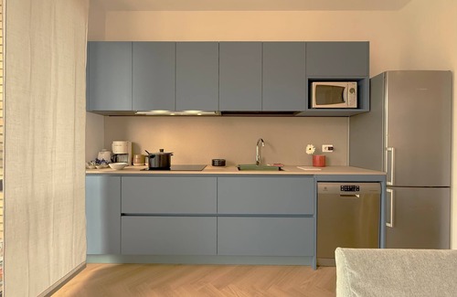 Lorenteggio Apartment | Casa delle Primule , Bright, Metro & View