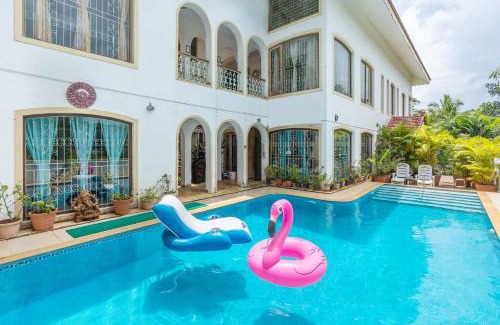 Penha de Franรงa Villa | Casa Do Amor with Pvt Pool by StayVista