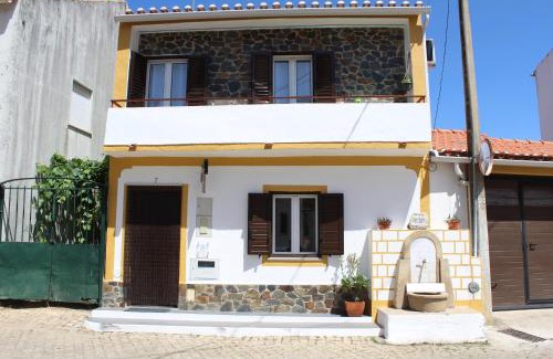 Foz do Cobrao House | Casa do Chafariz