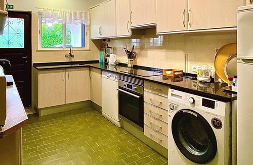 Carvoeiro House | Casa do Farol – Cozy Retreat with Special Rates in Low Season Algarve