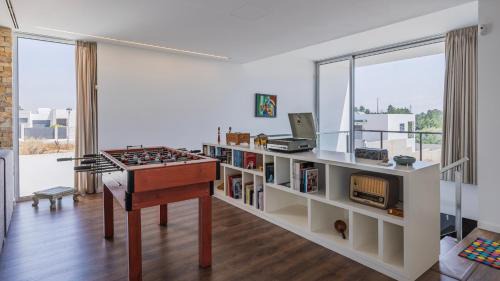 Carrasqueira House | Casa do Meco by LovelyStay