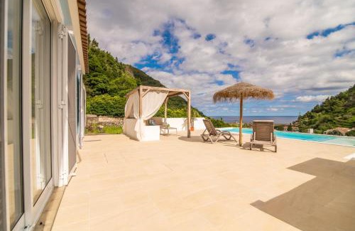 Faial Da Terra House | Casa do Outeiro with Heated Pool 30C