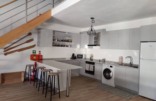 Meada Villa | Casa do Sobrado by Portus Alacer