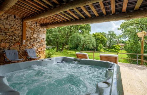 Vila Ca House | Casa do Vale do Papo