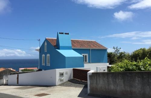 Porto Judeu House | Casa do Vizinho