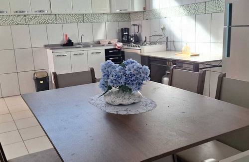 Davidopolis House | Casa Dondoca inspired by the family matriarch, designed to welcome yours!