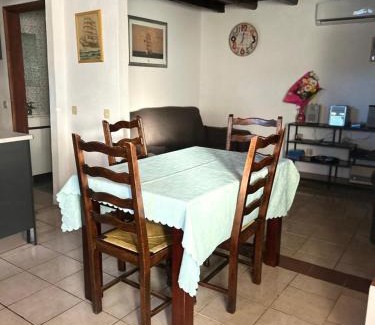 Ferro House | Casa Dora