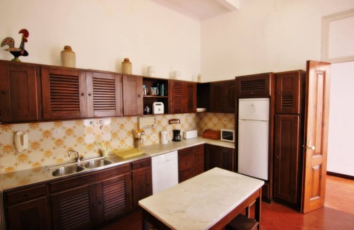 Peneco Beach Ski Chalet | Casa dos Tios - Sea View, Beach & Old Town Center