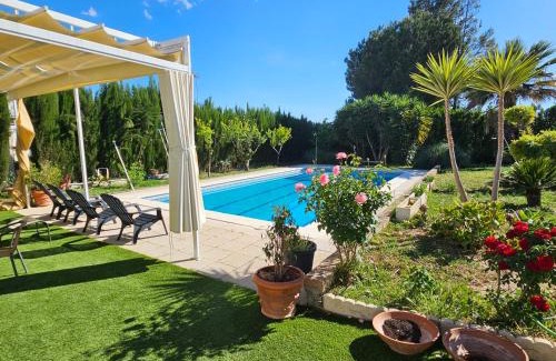 Palomares del Rio House | Casa Elizabeth