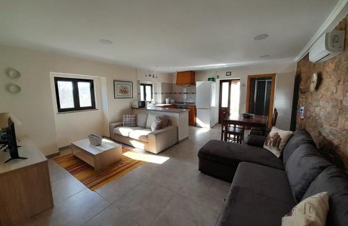 Pedrogao Grande House | Casa Elizabeth