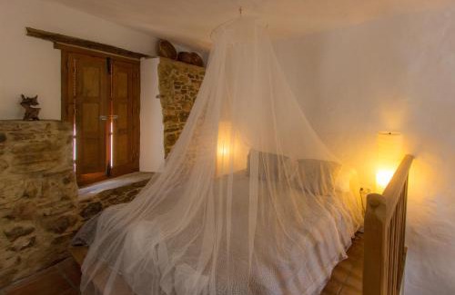 Castillo de Castellar House | Casa en fortaleza medieval