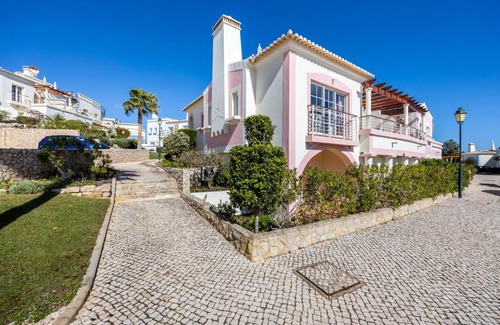 Budens House | Casa Ensolarada