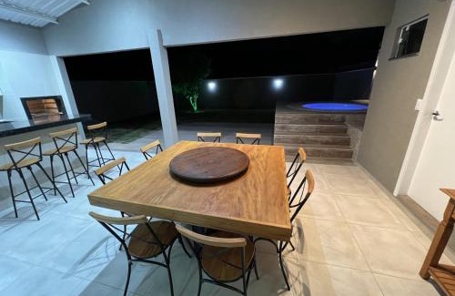 Bonito House | Casa Flora - Jacuzzi exclusiva e conforto absoluto a 10 quadras da praça central