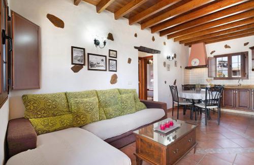 Guatiza Villa | Casa Golondrina