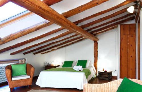 Calomarde House | Casa La Sabina Rural