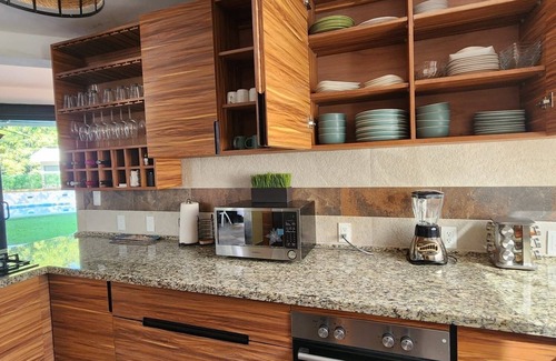 Tequesquitengo House | Casa Las Velarias Hermosa, Lujosa, Equipada con Acceso al Lago de Teques