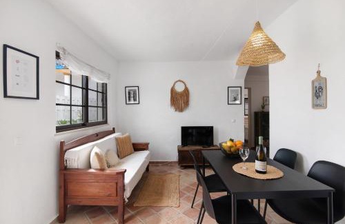 Medronhal House | Casa Lavadeira - Vinhas De Nexe