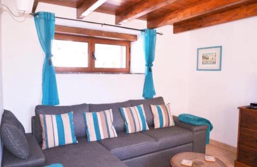 Serta House | Casa Lerryn