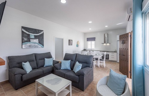 La Lantejuela Cottage | Casa Lola Holiday Home - Lantejuela