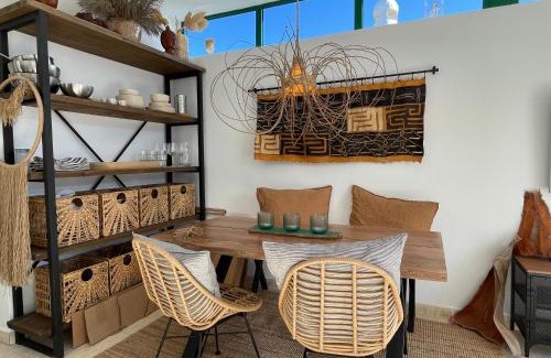 Montana Roja Apartment | Casa MaRaHoBa - Relax at Pool and Beach