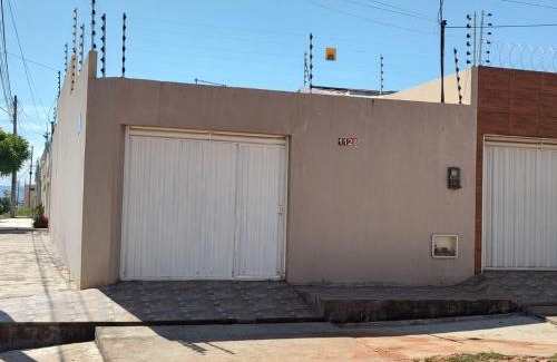 Juazeiro do Norte House | Casa mobiliada de 2 quartos na R São Lázaro, 1128 - Jardim Gonzaga