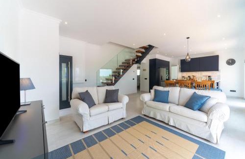 Quinta das Raposeiras Villa | Casa O Sonho near Faro with private pool