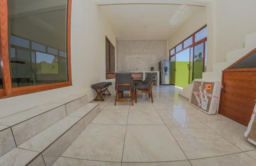 Mayto House | Casa Ohana 2, Mayto