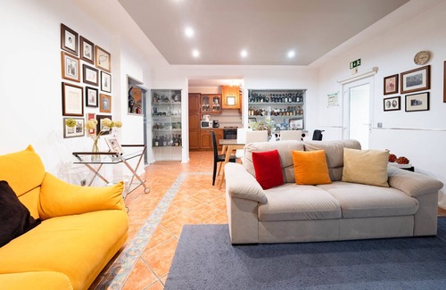 Alcobaca House | Casa Olívia by Interhome